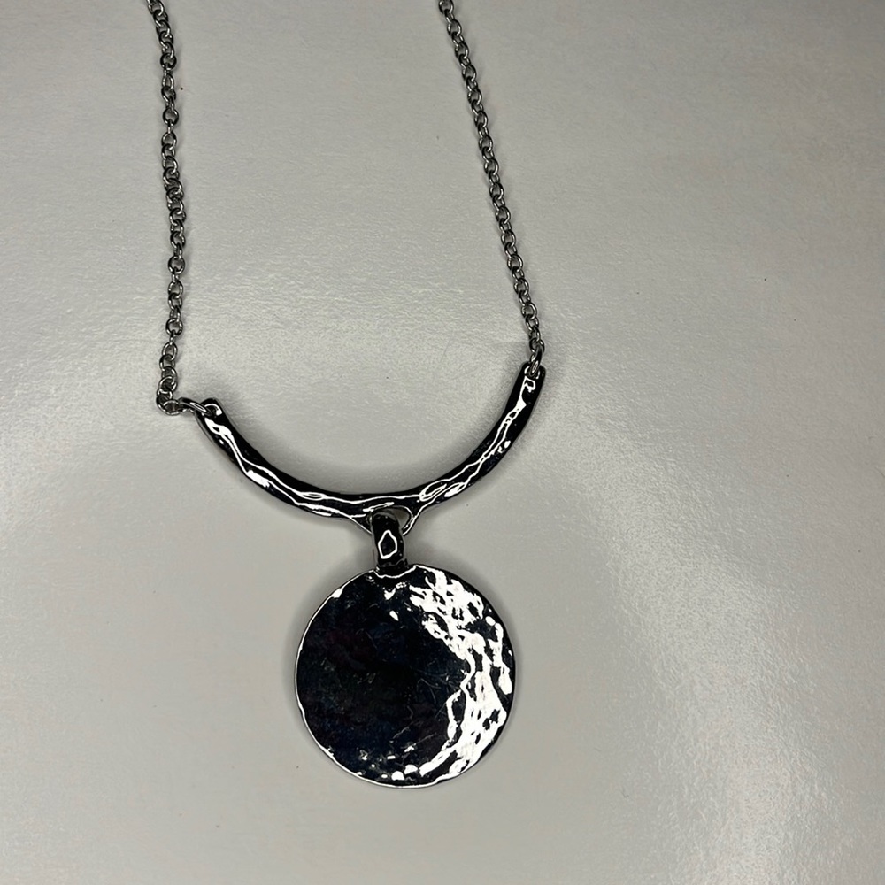 Lia Sophia Silver Medallion Chain Statement Necklace.